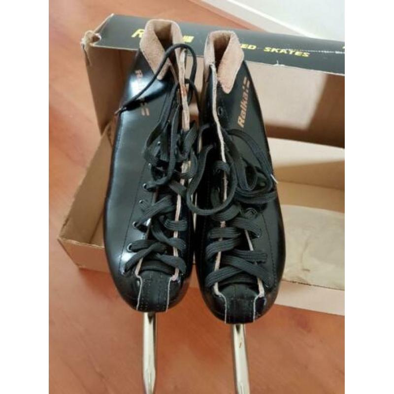 Nette schaatsen maat 42