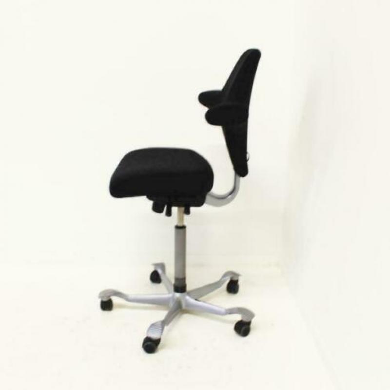 HAG Capisco bureaustoelen model 8126, werkstoel H 495-670 mm