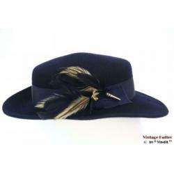 Vintage Dameshoed Breiter donker blauw met veren 56