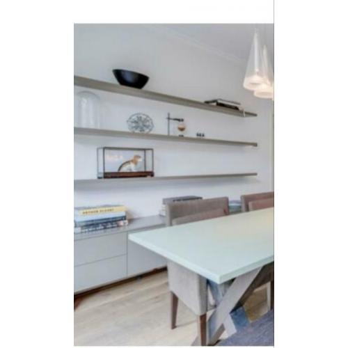 Porro zwevend dressoir / kast met planken t.e.a.b.