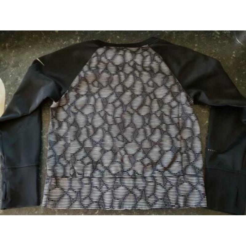 Sportshirt voetbalshirt Nike maat M (134)