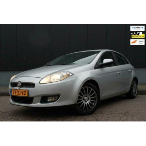 Fiat Bravo 1.4 Dynamic AIRCO / CRUISE / NIEUWE APK !