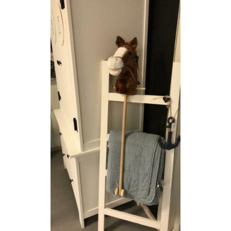 Stokpaardje in 3 kleuren