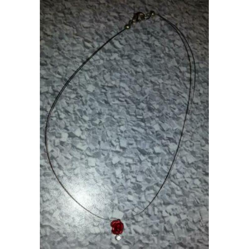 Nieuw! Collier Ketting + Swarowski kristal hanger roos rood