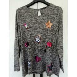 Mooie truien. Maat XL. 5 € per stuk.