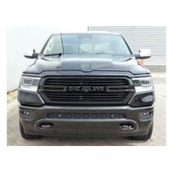 Dodge Ram Pick Up 1500 4x4 Crew Cab Laramie Black Pack