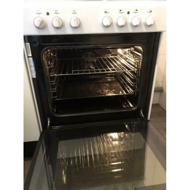 Indesit fornuis te koop