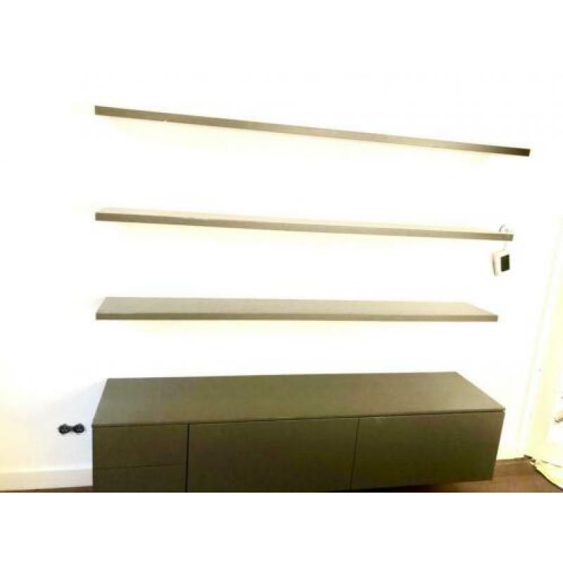 Porro zwevend dressoir / kast met planken t.e.a.b.