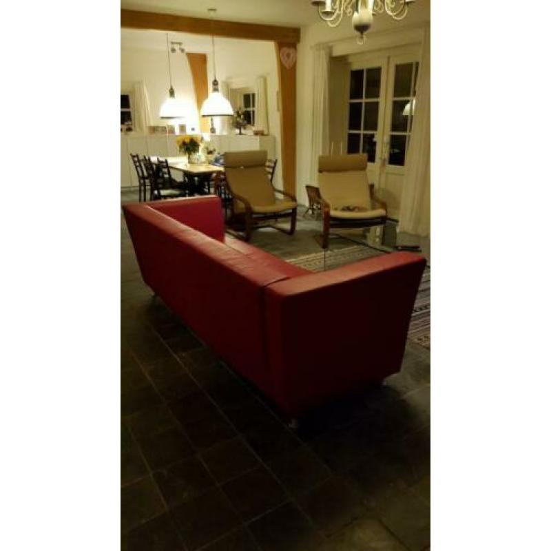 Rood.lederen bank