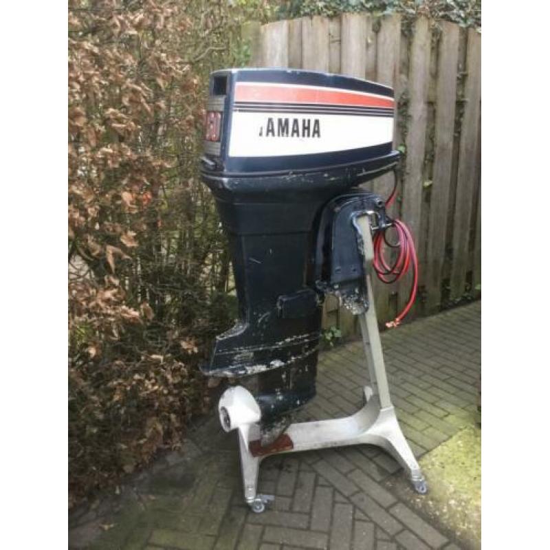 Yamaha 60 pk Langstaart 2 takt 1:100 met afstandsbediening