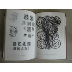 Initials and Decorative Alphabets - Erhardt D.Stiebner