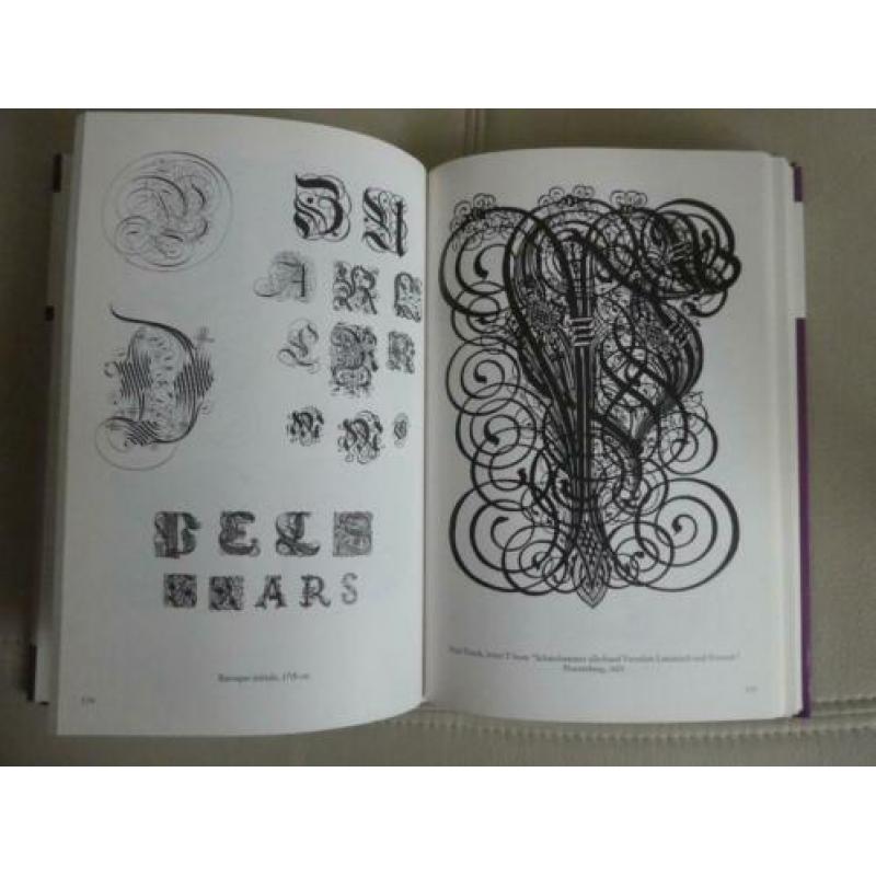 Initials and Decorative Alphabets - Erhardt D.Stiebner