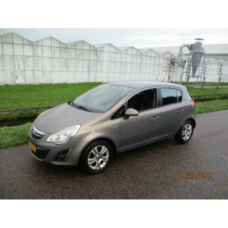 Opel Corsa 1.2-16V Anniversary Edition 5 Drs met Airco