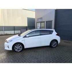 Toyota Auris 1.8 Hybrid Executive Trekhaak/Camera/Pano/Slech