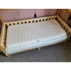 Matras Jesse kinderbed 150x70x10cm nieuw