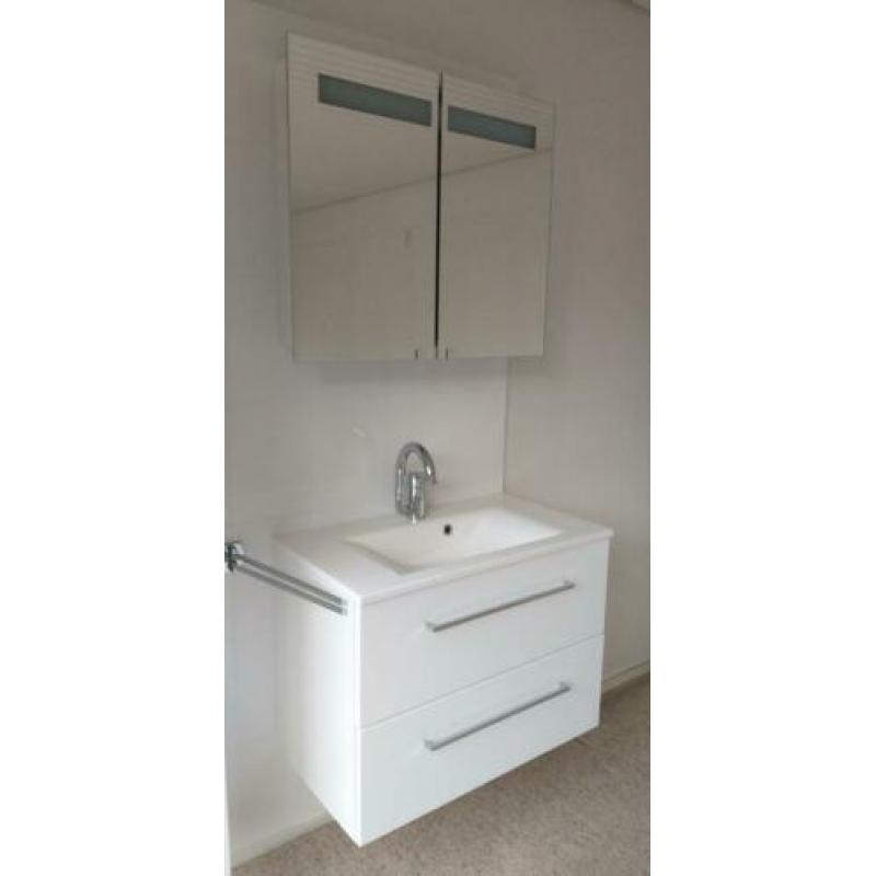 hoogglans wasmeubel combinatie zeer compleet
