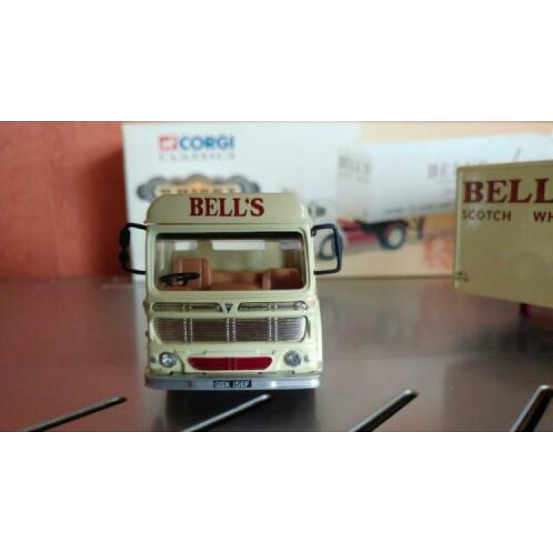 CORGI 21303 AEC Ergomatic & Box Trailer Bell`s Scotch Whisky