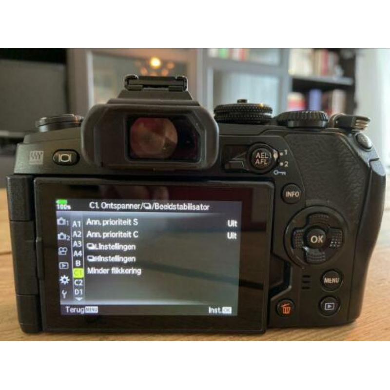 Olympus Om-D-E-M1 MarkII body (em 1 mii)