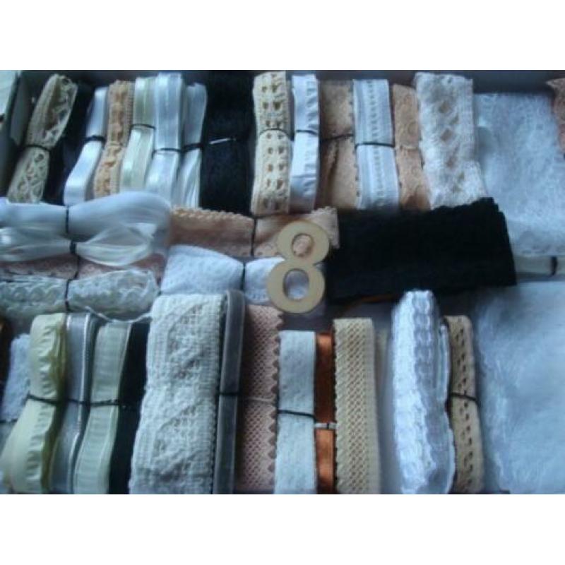 doosje kant en lint naturel kleuren nr 8