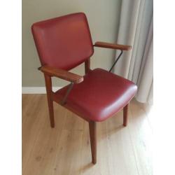 Louis van Teeffelen. Vintage. Jaren 60 stoel.