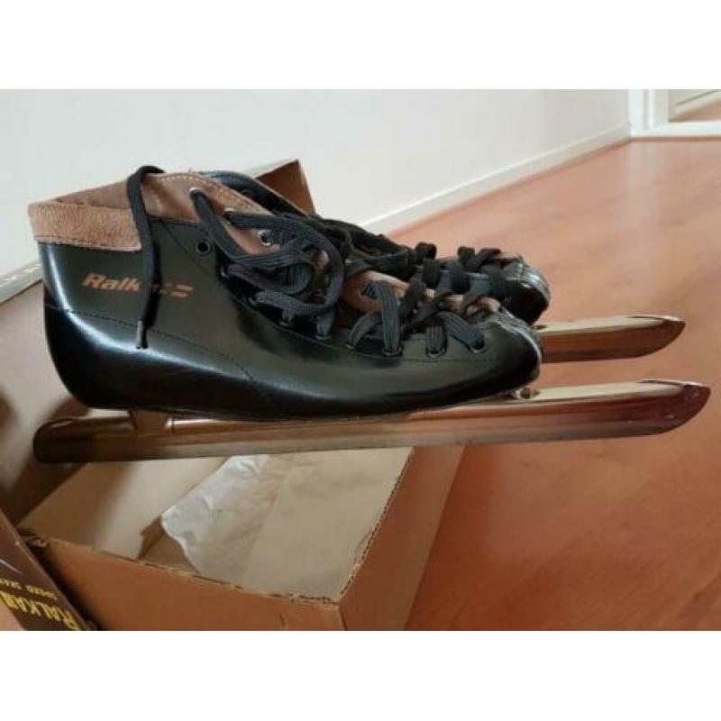 Nette schaatsen maat 42