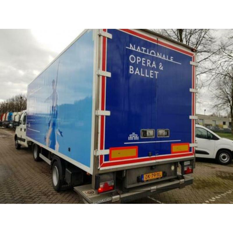 Iveco 40C18D/T (BE trekker met 7 zitplaatsen) (bj 2009)