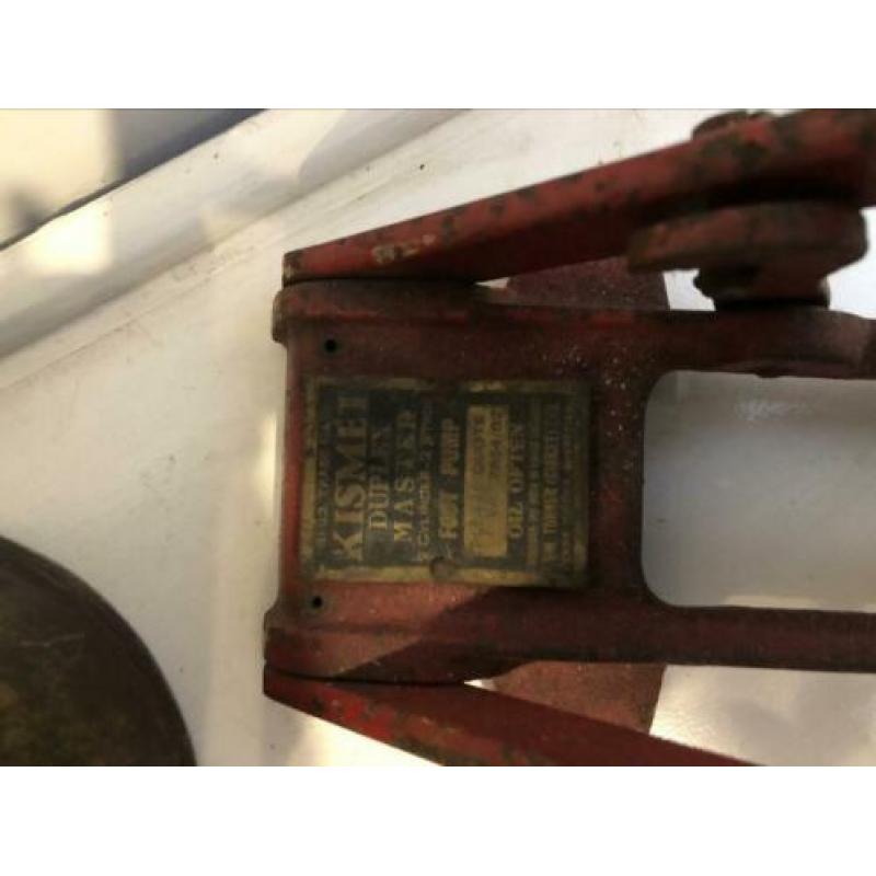 Oude Kismet Duplex Foot Pump 1962