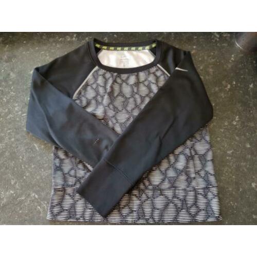 Sportshirt voetbalshirt Nike maat M (134)