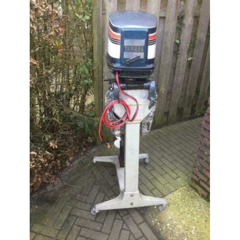 Yamaha 60 pk Langstaart 2 takt 1:100 met afstandsbediening