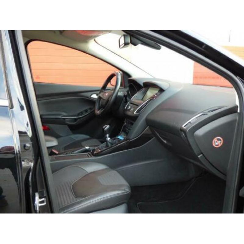 Ford Focus Wagon 1.0 Titanium/ 1 eig/ mooi! (bj 2015)