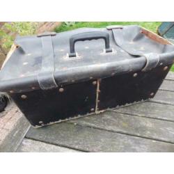 Mooie ouwe leer leren gereedschapstas zwart 45 x 21 en 21 c