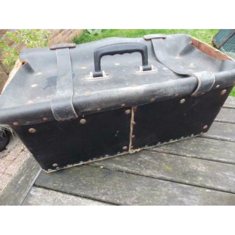 Mooie ouwe leer leren gereedschapstas zwart 45 x 21 en 21 c