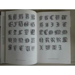 Initials and Decorative Alphabets - Erhardt D.Stiebner