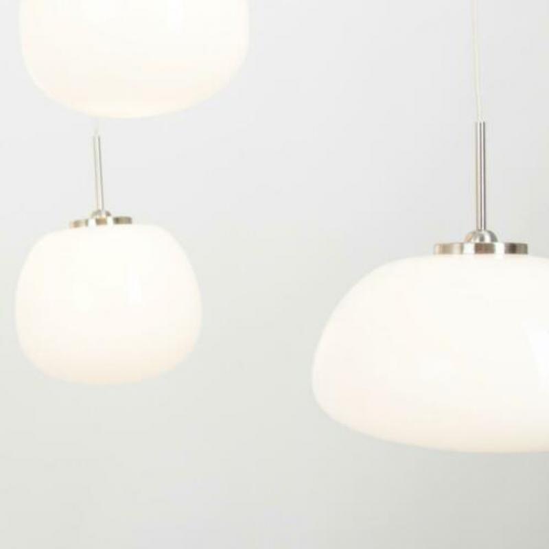 RVS hanglamp met witte glazen bollen 1491ST