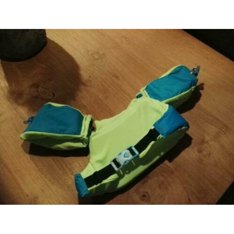 Zwemvest voor kinderen 15-30 kg €3,5