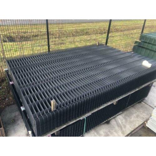 Compleet pakket: 45m1 Enkelstaafsmat 5x5mm Zwart RAL 9005