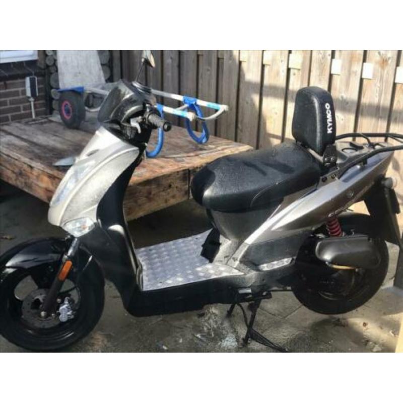 Kymco agility50. 5500 op de teller!