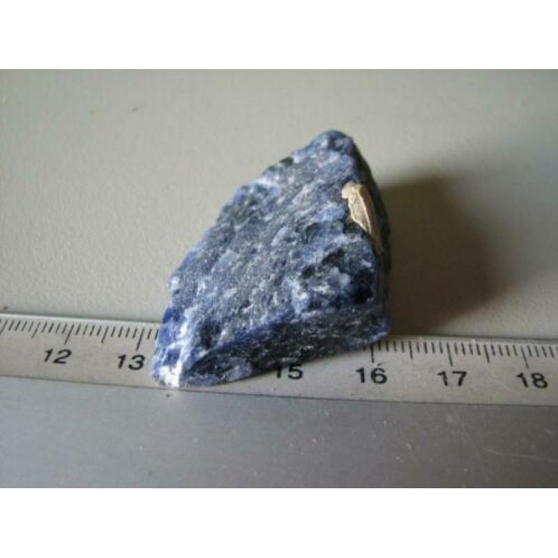 Stukje Blauwe Kwarts.311
