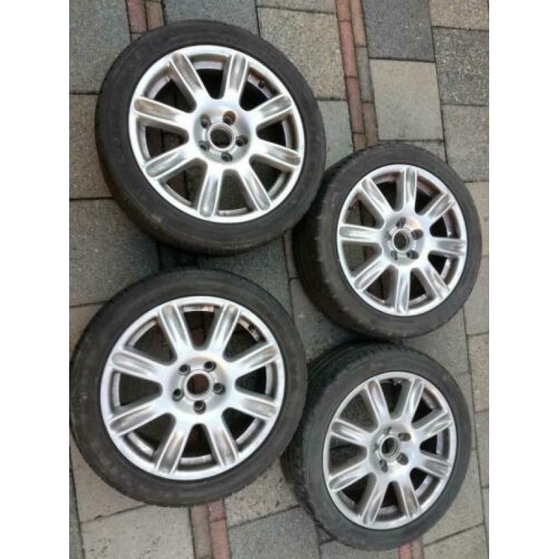 Te koop 17 inch velgen met banden