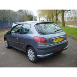 Peugeot 206 VERKOCHT, KIJK OP DE WEBSITE VOOR MEER AUTO'S