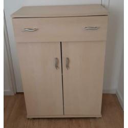 Zgan kastje met lade en legplank
