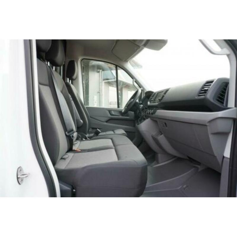 Volkswagen Crafter 35 2.0 TDI 140PK L3H2 AUTOMAAT Airco/Navi
