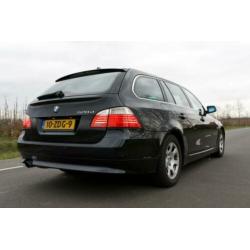BMW 5-Serie 2.0 D 520 Touring 2008 Zwart facelift ! Navi