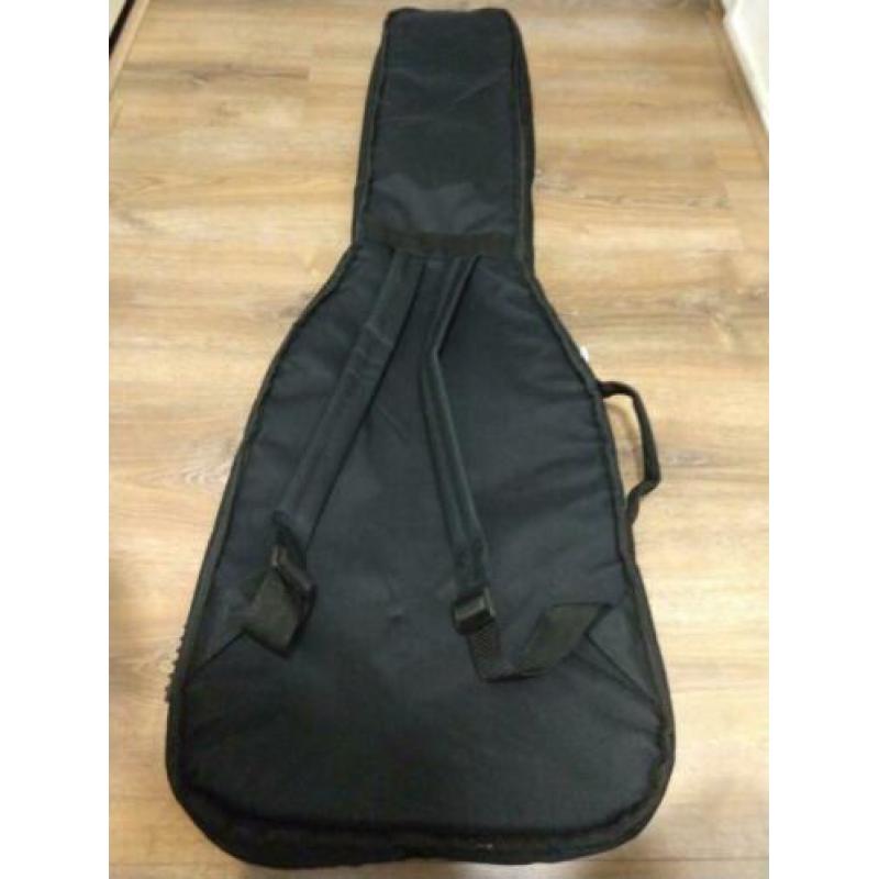 Een bas gigbag ofwel draagtas voor basgitaar