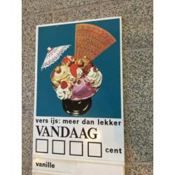 Vintage reclame bord ijssalon