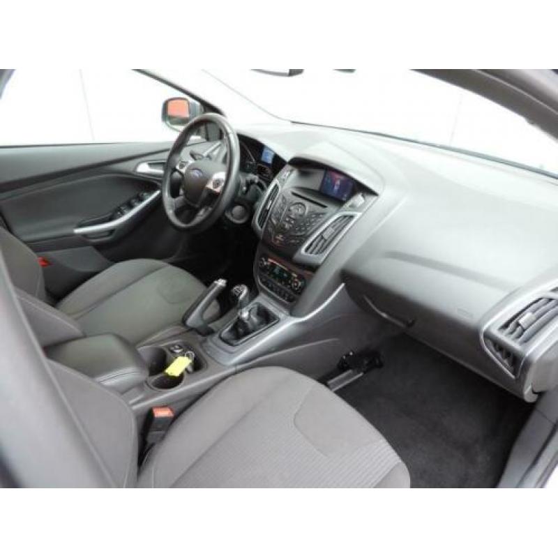 Ford Focus Wagon 1.6 TDCI ECOnetic Lease Titanium (bj 2013)