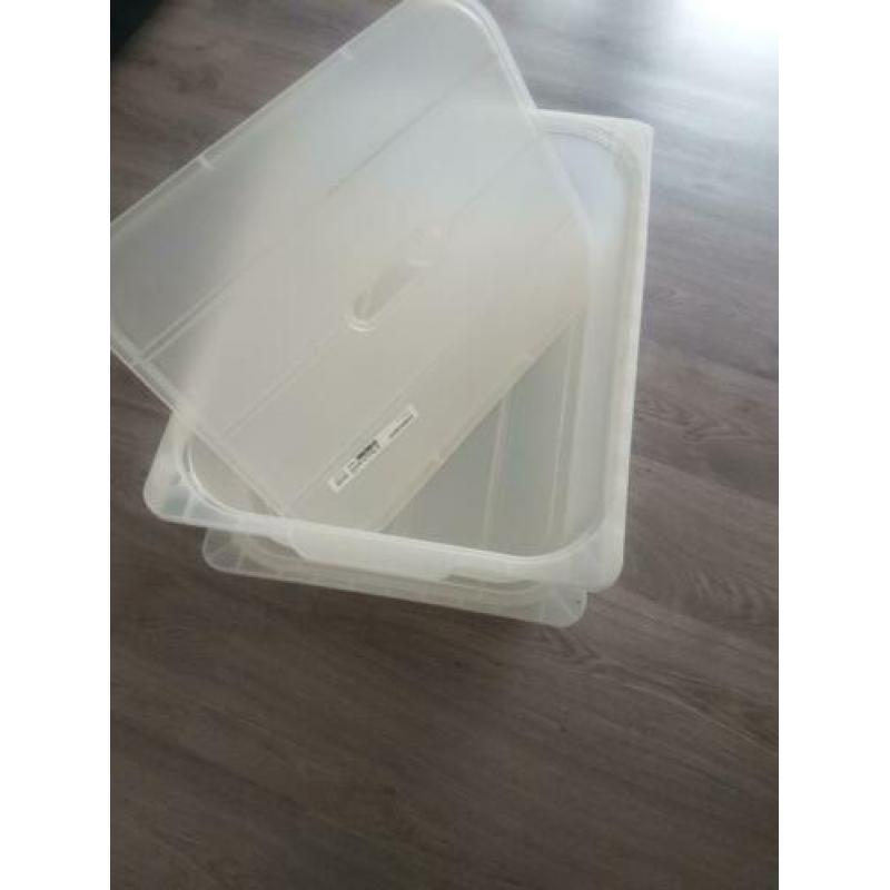 Ikea baken en draadmanden