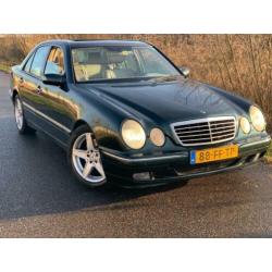 Mercedes-Benz E-klasse 430 Avantgarde AMG LEDER NAVI XENON S