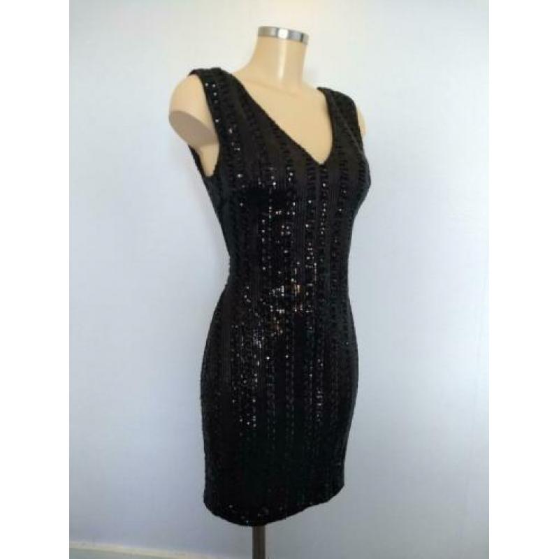 Chique Jurk met open diepe v-rug Mt. 40 ZGAN!