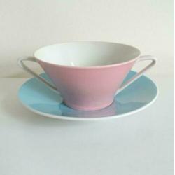 Vintage Daisy Lilien Porzellan soepkopjes servies